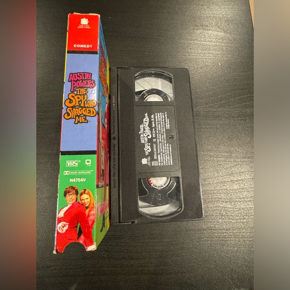 MAKE OFFER Austin Powers The Spy Who Shagged Me VHS - Picture 2 of 3